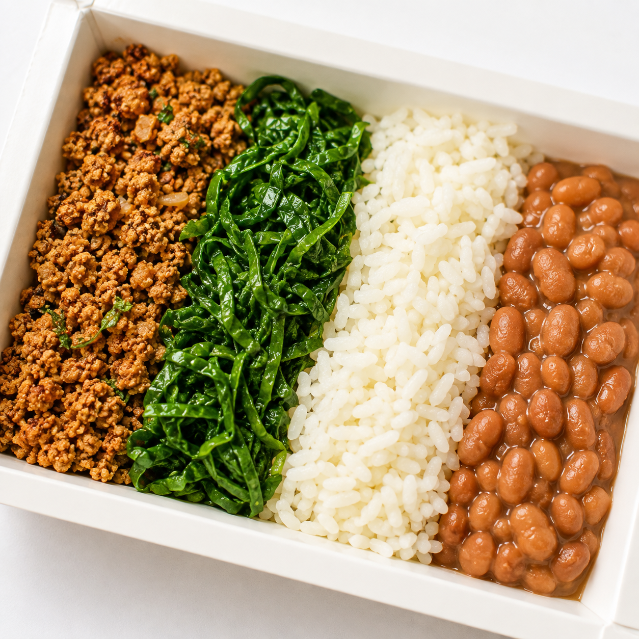 Carne Moída, arroz, feijão e couve manteiga 300g